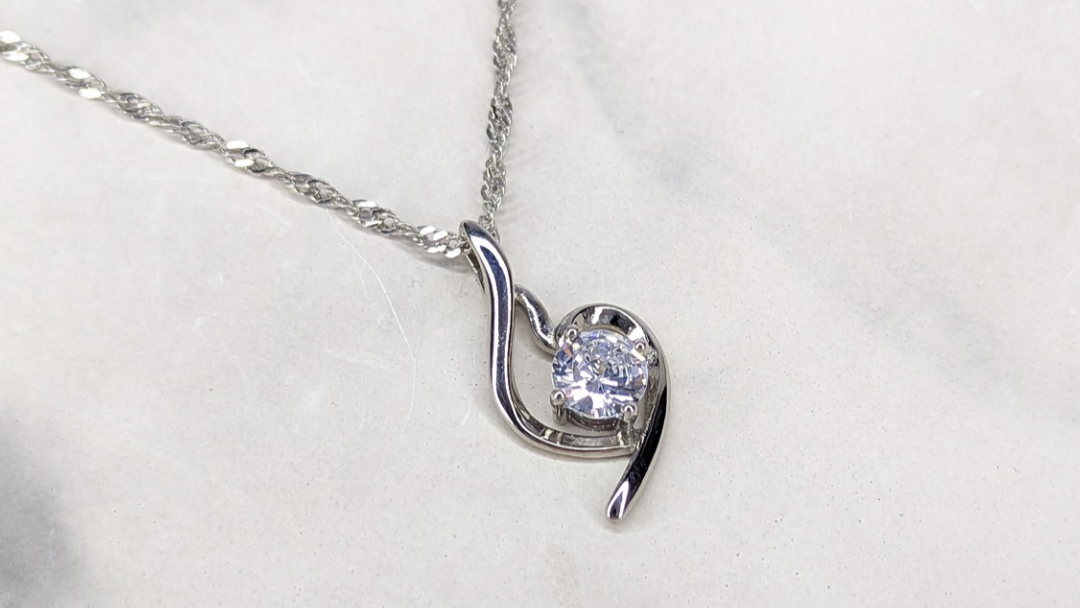 Vintage-Inspired Stainless Steel Heart Pendant